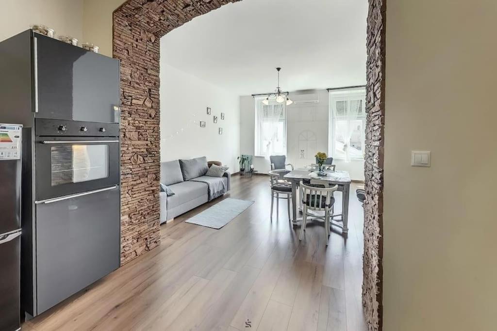Bright Sunny Apt At Keleti Station,Near Citycenter Budapeszt Zewnętrze zdjęcie